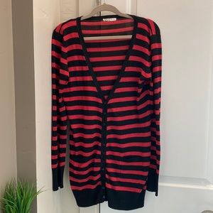 USED black and red cardigan / size L / missing one bottom